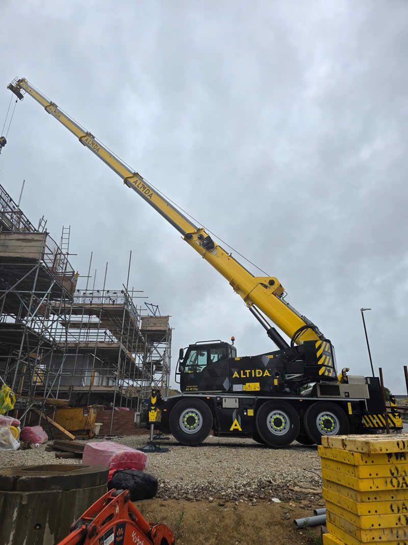 An Altida City crane