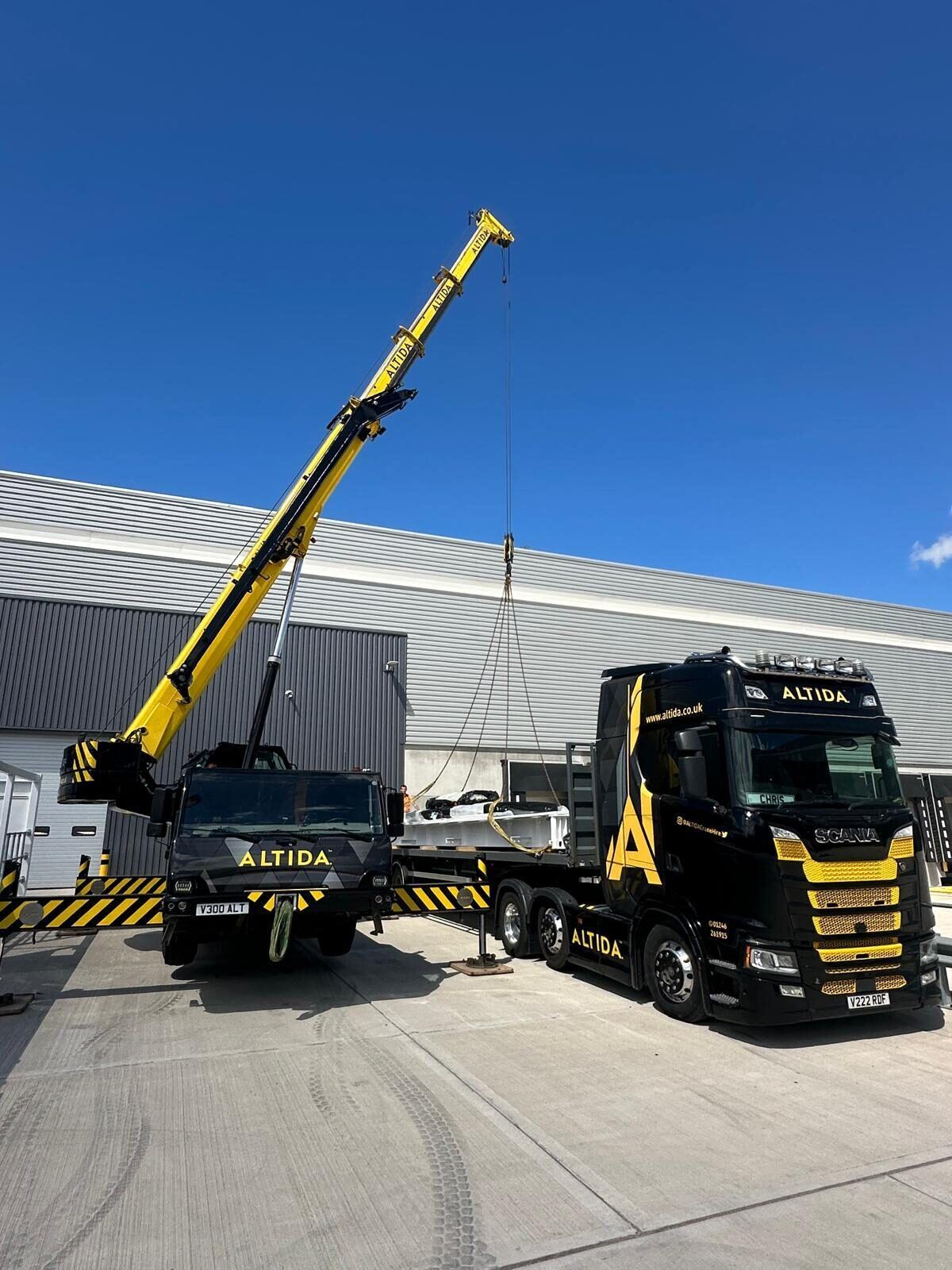 Altida's compact crane and Scania transport on site at an energy-storage facility in Sheffield