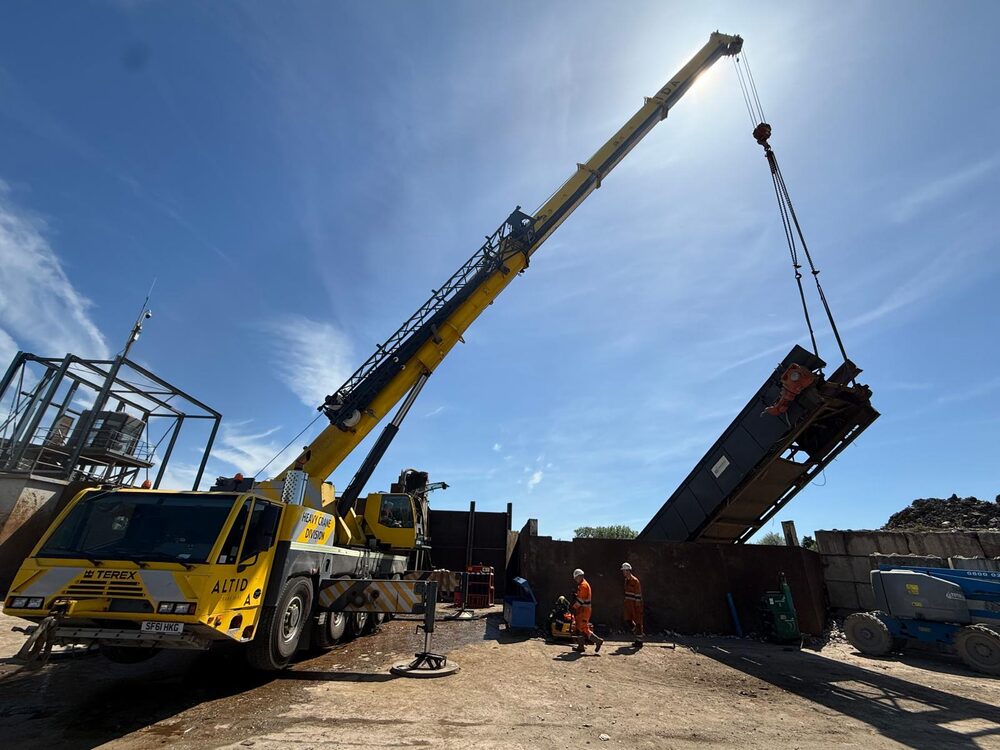 Altida's Liebherr LTC 1050-3.1 lifting a section of recycling plant at a recycling site in Smethwick