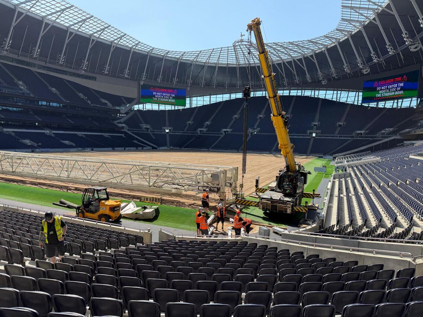 Altida's contract lift and transport at Tottenham Hotspur Stadium — photo 19 of 29