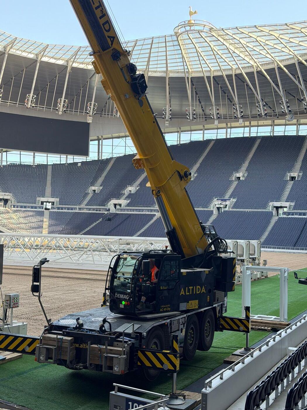 Altida's contract lift and transport at Tottenham Hotspur Stadium — photo 24 of 29